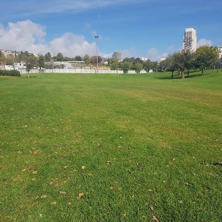 The Central And Quiet Place In Nachlaot-Rehavia Baitulmaqdis Luaran gambar