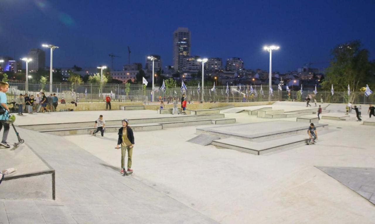 The Central And Quiet Place In Nachlaot-Rehavia Baitulmaqdis Luaran gambar